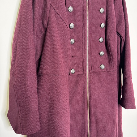 Torrid *missing button* Double-Breasted Burgundy Coat 4X - Picture 5 of 8